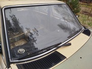 Szyba przednia bezbarwna Mercedes W123 czołowa przód części