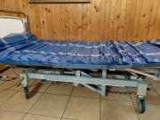 Łóżko rehabilitacyjne dla osoby starszej lub niepełnosprawnej