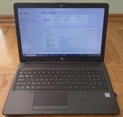 Laptop HP Intel Core i7, 8 GB pamięci RAM, 238 GB Windows 11 Home