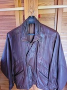 Sprzedam męską , kurtkę ze skóry , rozmiar 50 ,koloru brązowego.