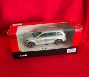 AUDI Q7 Lufthansa (Moskwa) skala 1:43 (BURAGO)