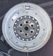 440 Koło zamachowe 1.6 tce hybryda E-Tech 123104580r