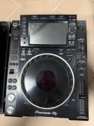 Pioneer CDJ2000Nxs2