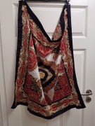 Apaszka z barokowym wzorem, second-hand