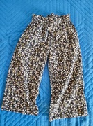 Przewiewne spodenki r. 98