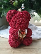 Miś z róż piankowych bordowy wys.25 cm