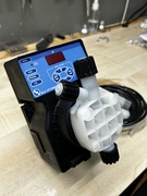 Pompki dozujące Etatron do kwasu oraz do zasady DLX- VFT/MMB, inżektor