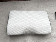 Poduszka ortopedyczna do spania na boku I brzuchu profilowana pianka