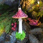 Polska bombka choinkowa Muchomor z mchem ręcznie robiona