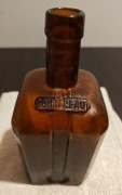 Stara butelka po pomarańczowym likierze Cointreau