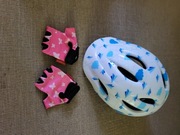 Kask rowerowy dziecięcy Kross XS i rękawiczki rowerowe