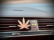 Drewniany zapach do auta, kratka nawiewu, marihuana