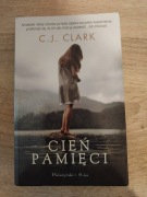 Cień pamięci Clark C, J