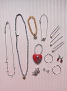 Zestaw różnej biżuterii starej srebrne naszyjniki bransoletki kolczyki itp.