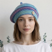 Wiosenny beret damski z antenką ręcznie robiony bawełna uniwersalny