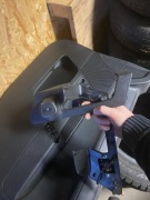 Boczek drzwiowy ford fusion