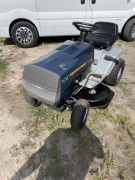 Traktorek do trawy Central Park (Husqvarna)