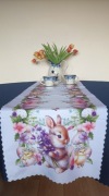BIEŻNIK WIELKANOCNY 40x180 cm – MOTYW DRUKOWANY – KRÓLIK – FALOWANY BRZEG