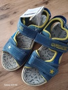 Sandały sportowe nowe Primigi 33