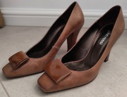 Czółenka damskie, skóra, na na obcasie r. 39, rudy brąz