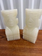 Para rzeźbionych podpórek do książek, biały alabaster, lata 60-te XX wieku