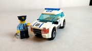 LEGO wóz policyjny z zestawu 60042