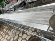 Podajnik przenośnik z taśmą siatkową kwasoodporną ociekowy do suszenia