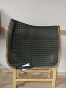 Czaprak ujeżdżeniowy Ps of Sweden Cob DL classic Hunter green