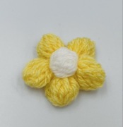 Kwiatek na szydełku