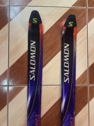 Narty zjazdowe Salomon MLX z wiązaniami Tyrolia