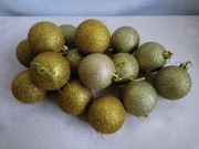 Zestaw 16 szt bombek choinkowych, plastikowych