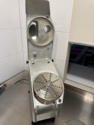 Szatkownica elektryczna do warzyw z zestawem 3 tarcz | HENDI