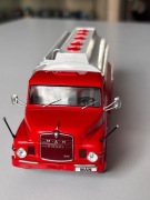 Model IXO Models 1:43 cysterna MAN