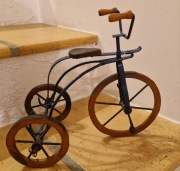 Figura rzeźba rower ceramika artystyczna z Biot Francja ręczna praca  nowy