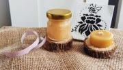 Upominek dla gości || miodek i mały tealight na drewnianych krążkach 