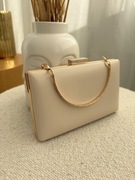 Jasnobeżowa torebka damska ze skóry eko elegancka wieczorowa kopertówka