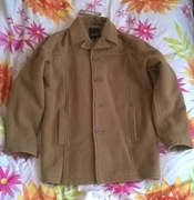 Piaskowy elegancki półpłaszcz. Świetny skład: 60% wełna/40% wiskoza.