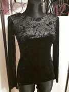 Bluzka welurowa z kokardą Lakerta 