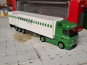 Herpa Mercedes Actros z chłodnią Traveco