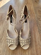 Bronx .Sandały na szpilce ażurowe .Rozmiar 38