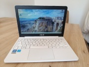 Laptop Asus E203M