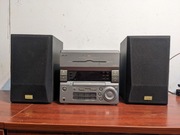 Zgrabna wieża Stereo Sony HCD-H11 CD, FM + kolumny Sony SS-P11