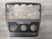 Skoda octavia ii ramka maskująca do radia