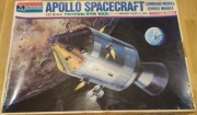Model Apollo 11 z wnętrzem w skali 1:32 Monogram