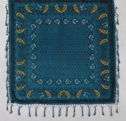 CECIL piękna jedwabna chusta - apaszka z frędzlami.