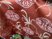 Tkanina zasłonowa brązowa wzory