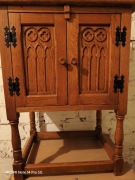 Szafka debowa w b dobrym stanie.