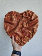 „Uzdrowienie Miłością” to wyjątkowy obraz w kształcie serca