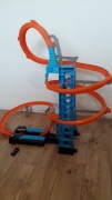 Tor Hot Wheels + autko + 4 baterie aku