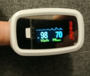 Pulsoksymetr napalcowy Medel OXYGEN PO01 + Etui